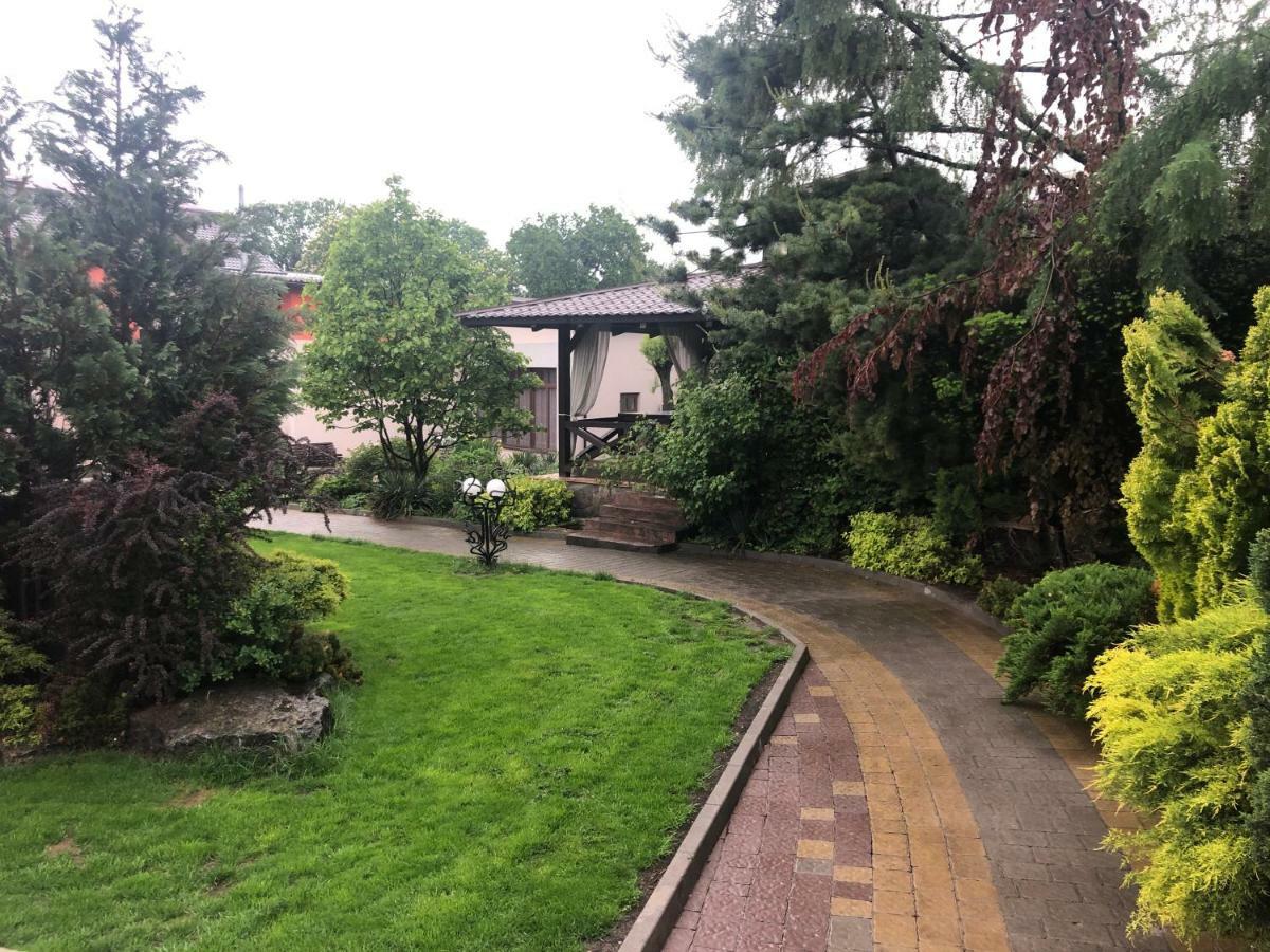 Міні-Готель "Еко" Camenița Exterior foto